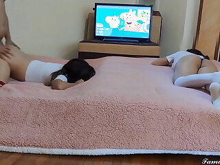 I tell my stepdaughter to invite her best friend to see comics for me to fuck her