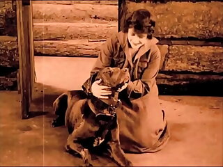 Dark Lantern Entertainment presents 'Vintage Nature Girls'